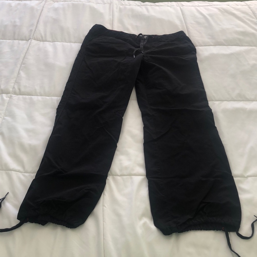 Tommy Hilfiger jeans pants in black with tie strings at bottom & zipper